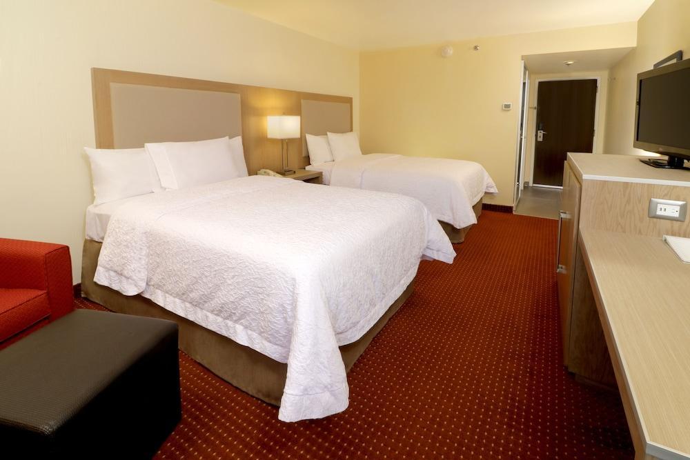 Hampton Inn Monterrey-Airport Apodaca Exterior photo