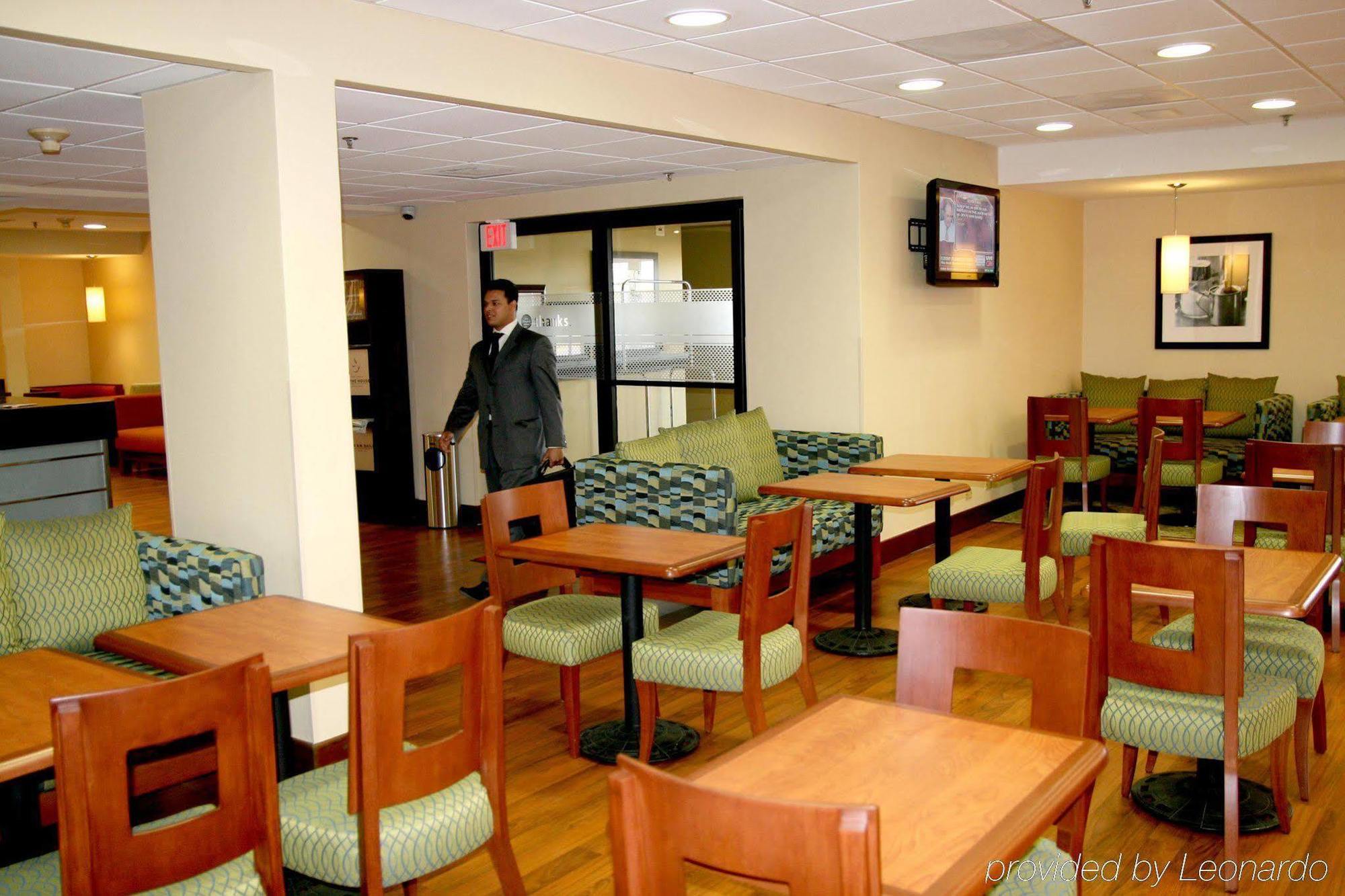 Hampton Inn Monterrey-Airport Apodaca Restaurant photo