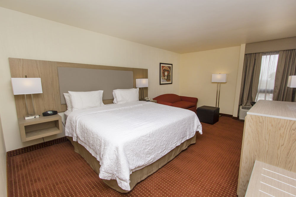 Hampton Inn Monterrey-Airport Apodaca Exterior photo