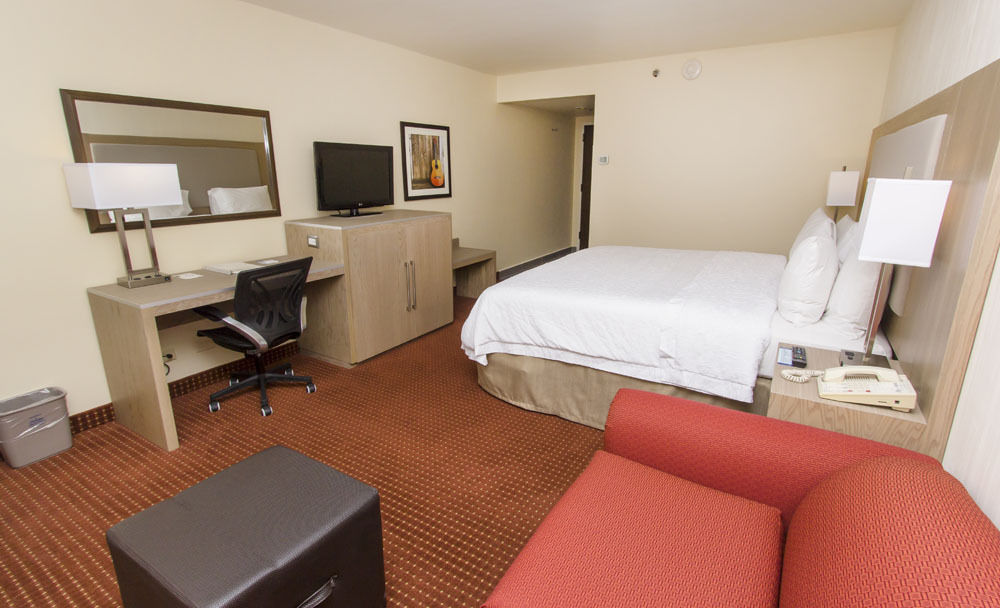 Hampton Inn Monterrey-Airport Apodaca Exterior photo