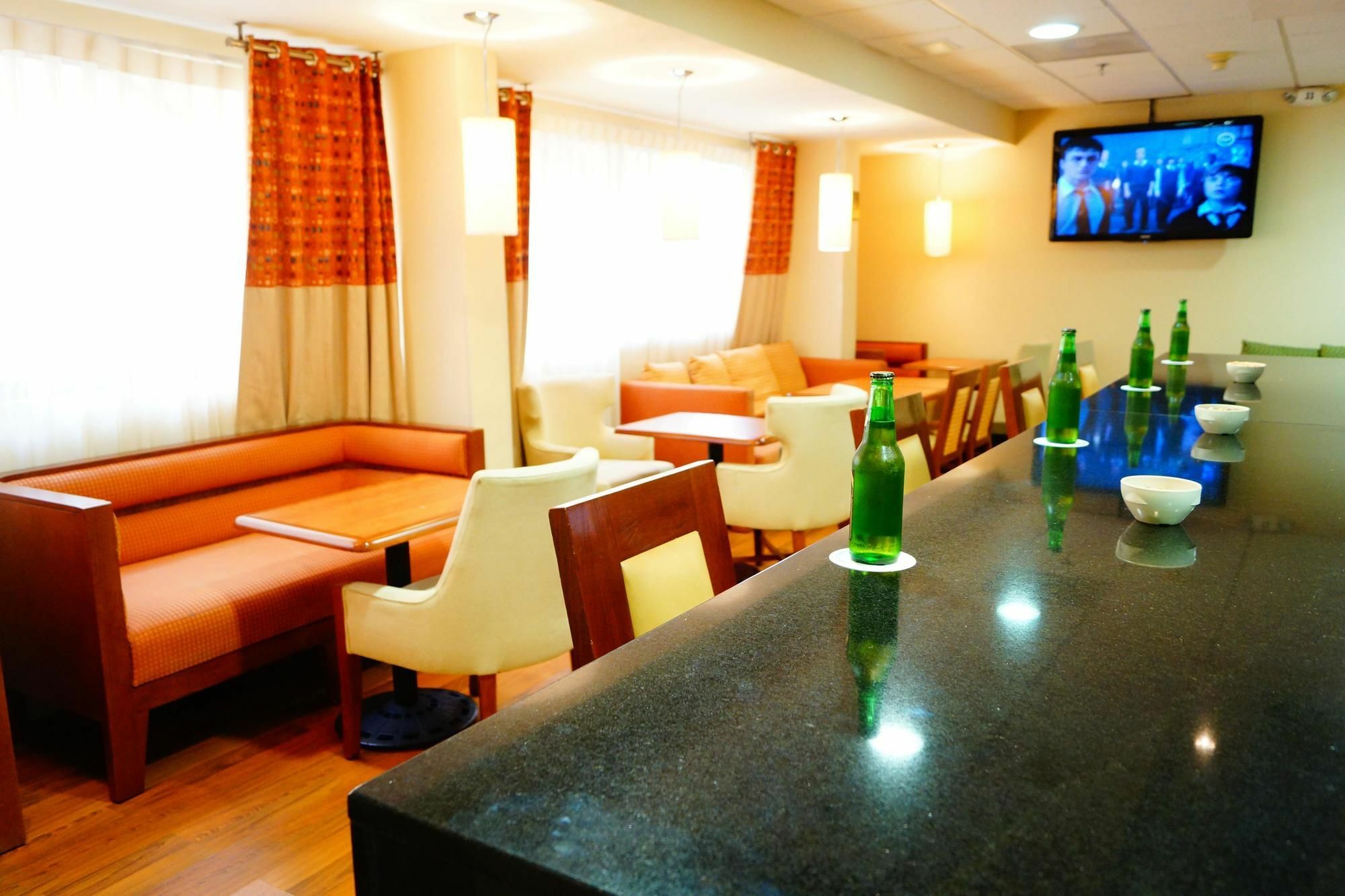 Hampton Inn Monterrey-Airport Apodaca Exterior photo